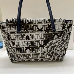 Tory Burch Parker Geo Tote Bag Navy and Ivory